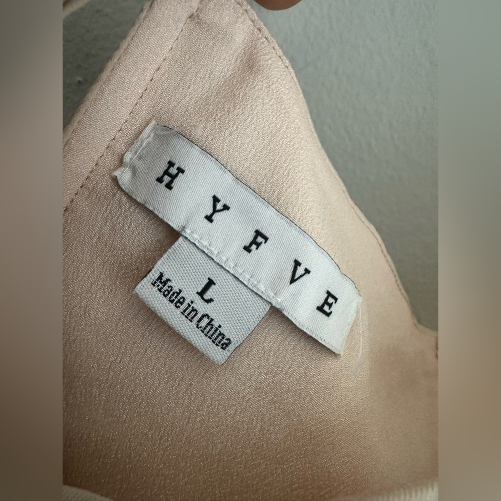 HYFVE Sexy Party Must Have Mini Dress Size Large Cream - Picture 4 of 10